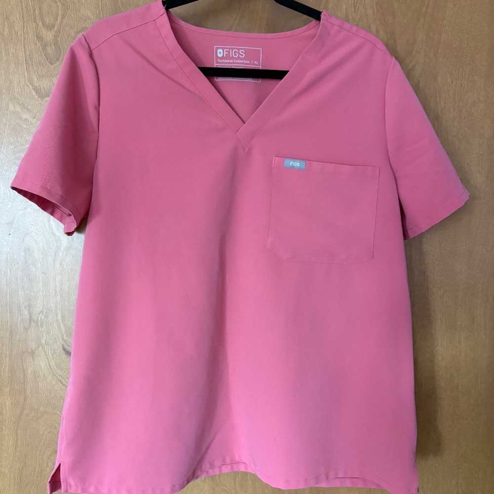 FIGS Women's V-Neck Scrub Top in Rose Pink